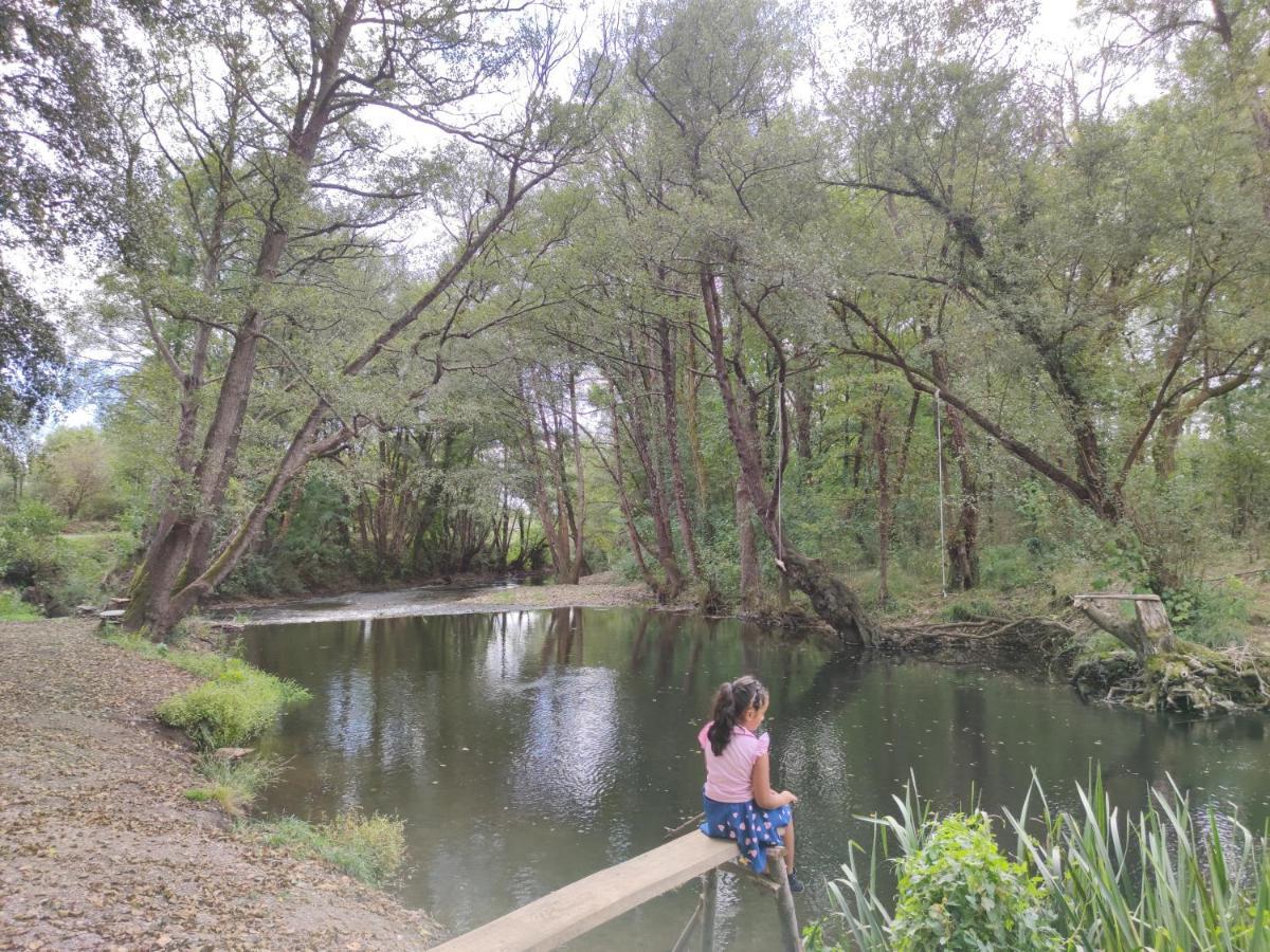 Casita Junto Al Rio En Un Entorno Natural 蒙福特·德·莱蒙斯 外观 照片